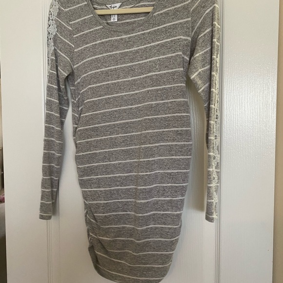 Maternity Sweater - Picture 2 of 3